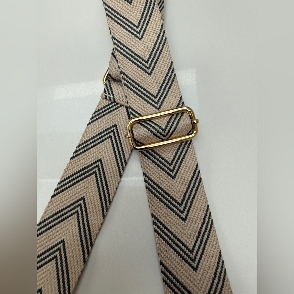 Chevron Pattern Bag/IPhone Strap with Gold Hardware - Picture 3 of 7